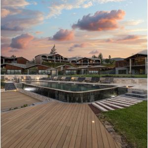 LE SARANA HOTEL & SPA