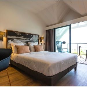 HOTEL LATITUDE 21