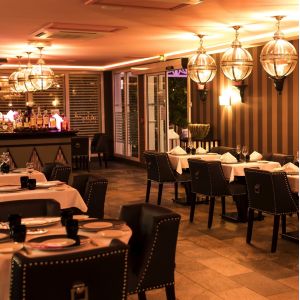 LE PIERRE BISTROT